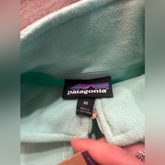 NWT Patagonia quarter zip - Picture 4 of 6